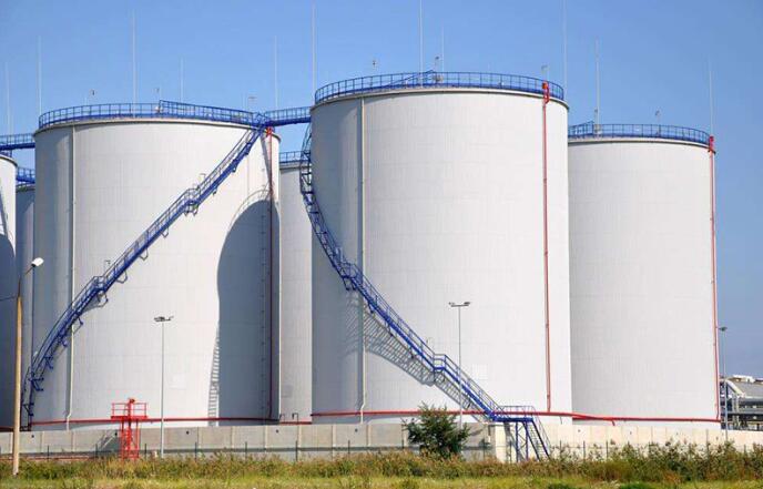 立式儲(chǔ)油罐 